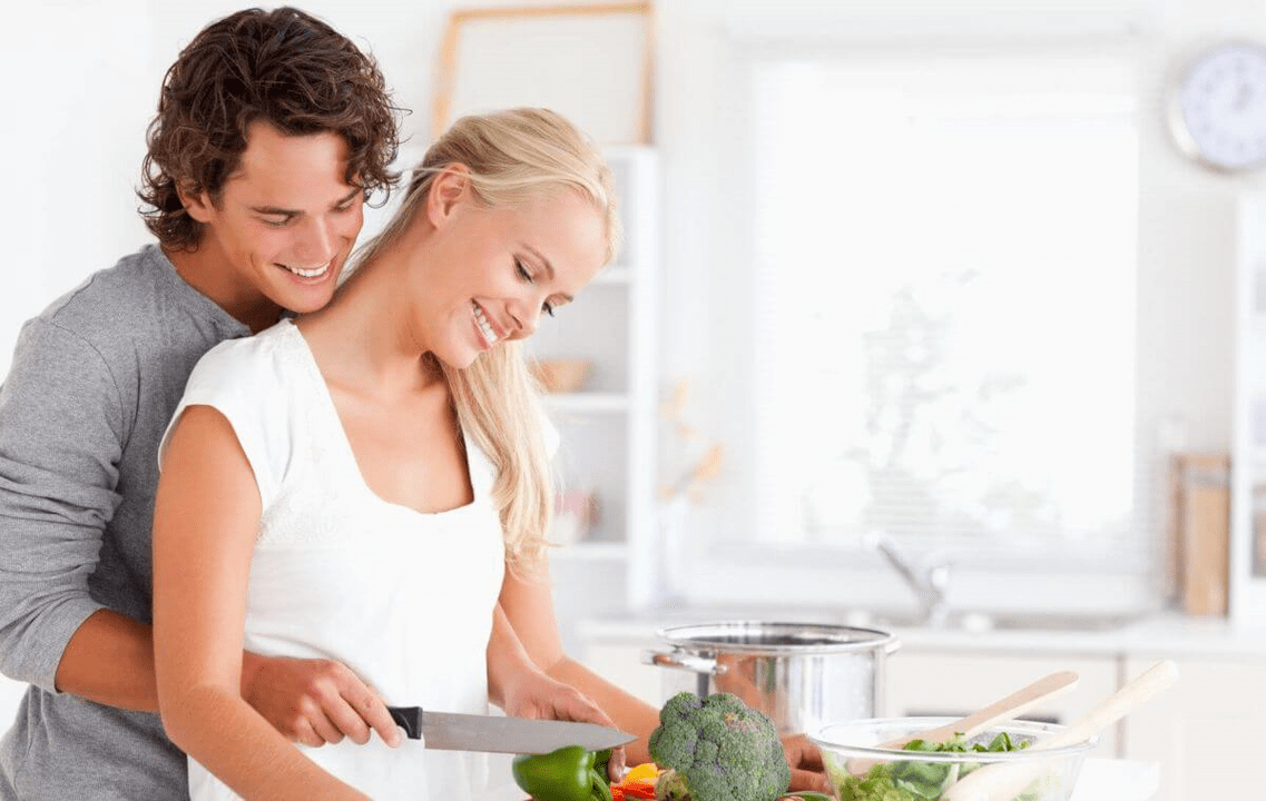 A young pair of cooks